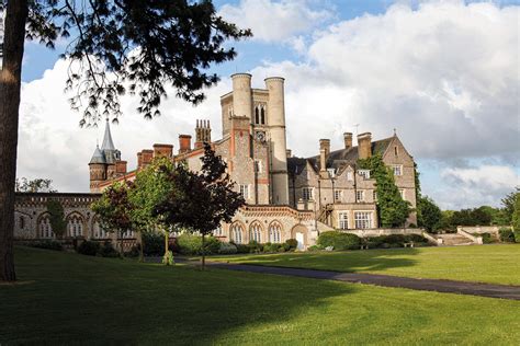 This 'Countess of Computing' wrote the first … - wintechmobiles.com