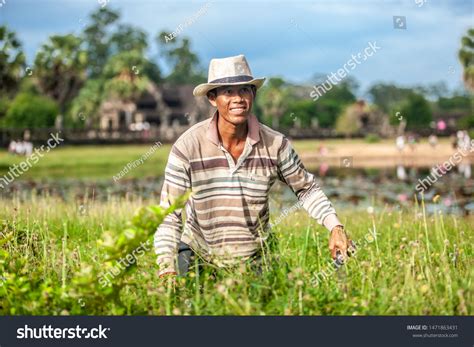 This Cambodian farmer found his light in the darkest of times — a ... - balustradellc