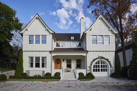 This English Tudor inspired home gets updated with … - balustradellc