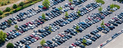 This low-key spot located in a Hanyang Mart parking lot ... - balustradellc