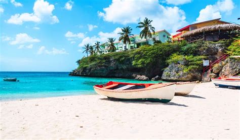 This Popular Caribbean Destination Welcomed a Record-breaking … - balustradellc