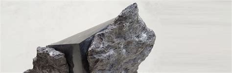 Three contemporary approaches to stone sculpture - muktibox.com