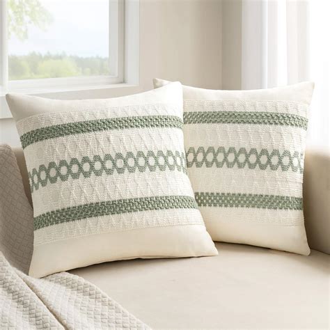 Throw Pillows | White - balustradellc