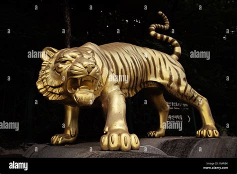 Tiger Statue - Etsy Australia - muktibox.com