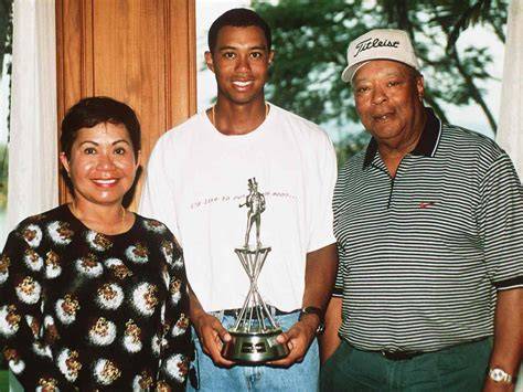 tiger woods - raincitystudios.com