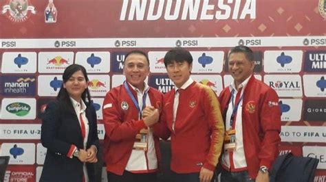 Timnas Indonesia Tambah Amunisi Staf Pelatih, Simon Grayson … - balustradellc