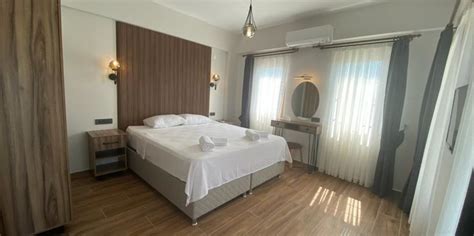 TINOS OTEL & BAG EVI (Bozcaada, Türkiye) Otel Yorumları ve Fiyat.