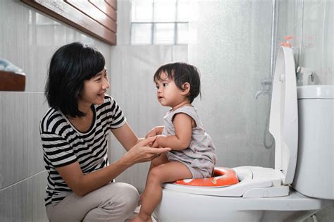 Tips Ajari Anak Toilet Training - Halodoc - balustradellc