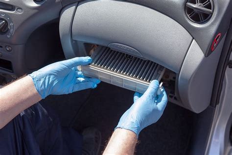 Tips Aman Ganti Filter AC Mobil di Rumah - balustradellc