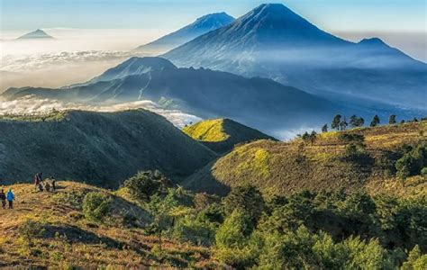 Tips Aman Mendaki Gunung Prau Dieng Saat Musim Hujan - balustradellc