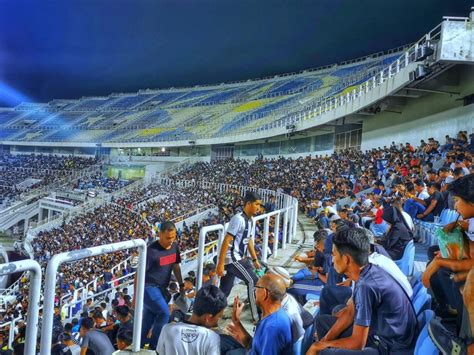 Tips Aman Menonton Sepakbola di Stadion Bersama … - balustradellc