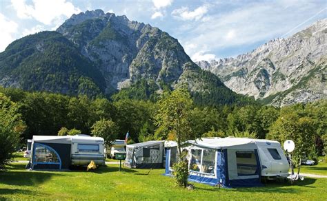 Tips for camping in Austria | Look at the countryside - pitches on a farm - balustradellc