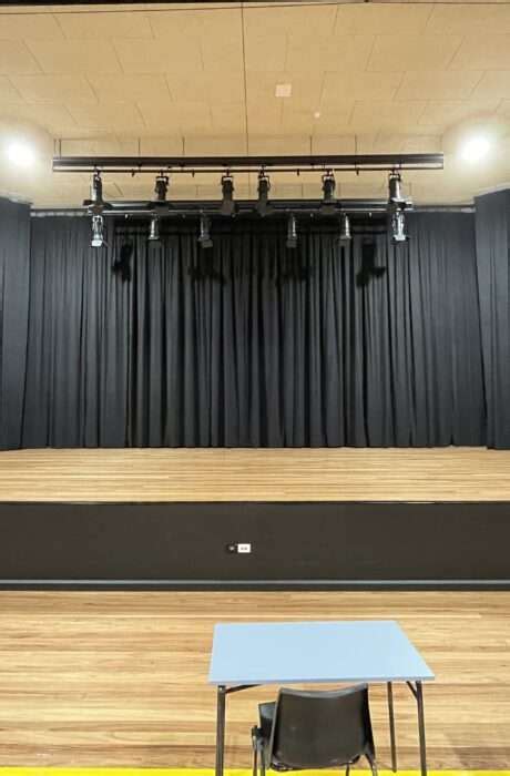 Tips for Choosing the Best Fabric for Theatre & Auditorium Curtains - balustradellc