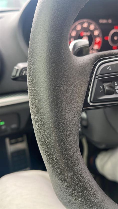 Tips for cleaning/restoring alcantara : r/Audi - balustradellc