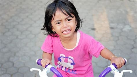 Tips Melatih Anak Agar Sabar - balustradellc