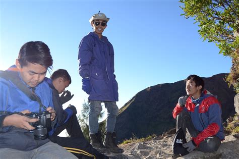 Tips Membawa Kamera ke Gunung - KEE INDONESIA - balustradellc