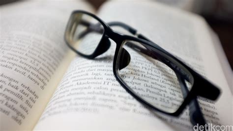 Tips Membeli Kacamata Sesuai Bentuk Hidung - detikcom - balustradellc