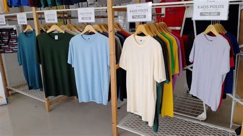 Tips Memilih Kaos yang Tepat untuk Cuaca Panas - balustradellc