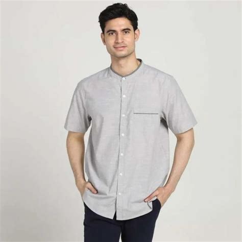 Tips Memilih Kemeja Basic Pria untuk Lebaran - balustradellc