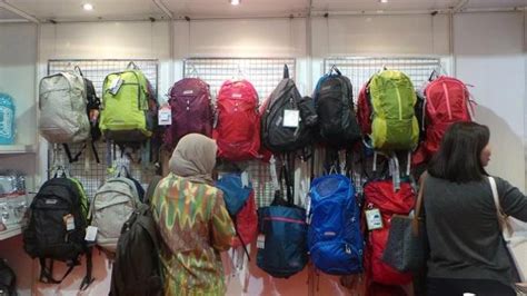 Tips Memilih Ransel Gunung - Bromo Travelindo - balustradellc