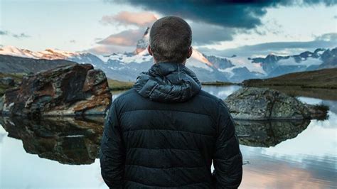 Tips Menambah Efek Parallax Movement di Gambar Diam - balustradellc