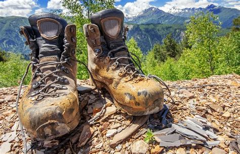 Tips Mencuci dan Merawat Sepatu Gunung - Catatan … - balustradellc