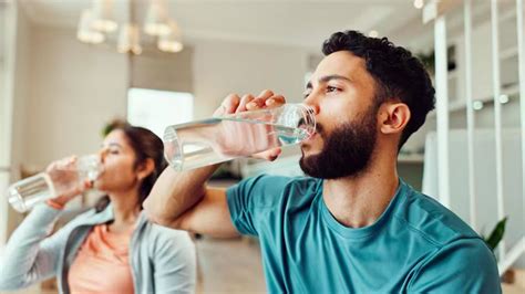 Tips Menjaga Hidrasi Tubuh Selama Cuaca Panas Ekstrem - balustradellc