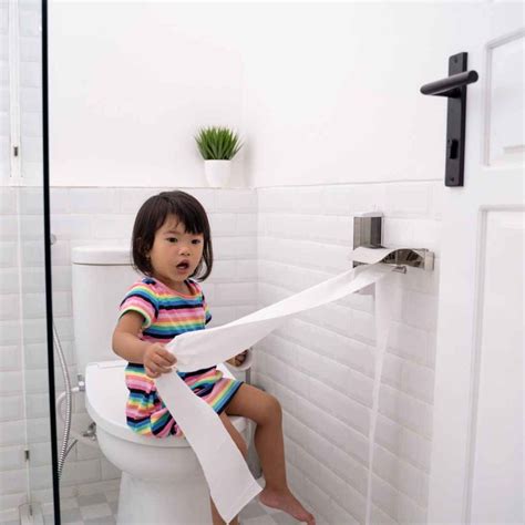 Tips Praktis Memulai Toilet Training pada Anak - balustradellc