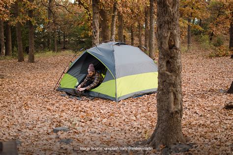 Tips Tepat Mendirikan Tenda Dome Saat Camping - balustradellc