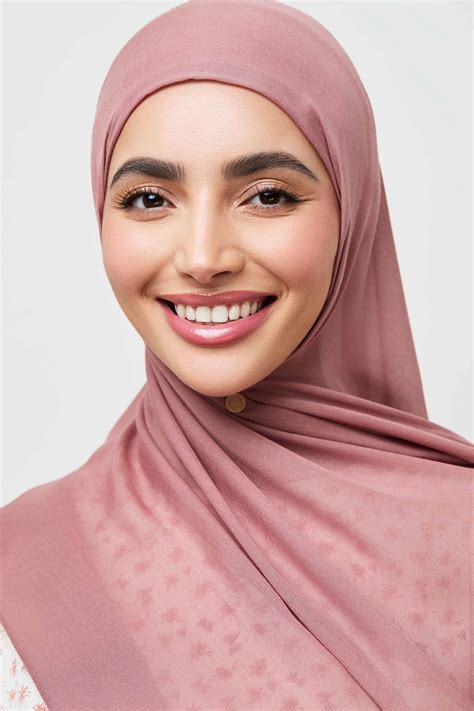 To hijabis who've tried jersey, modal, and chiffon but still feel ... - balustradellc