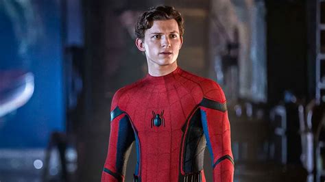 Tom Holland - muktibox.com