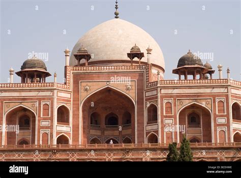 Tomb archives hi-res stock photography and images - Alamy - balustradellc