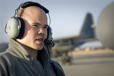 Top 10 Best Aviation Headsets for Pilots · AeroCorner - balustradellc