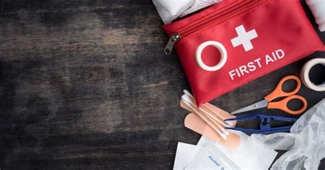 Top 10 Best First Aid Kits for Your Car - balustradellc