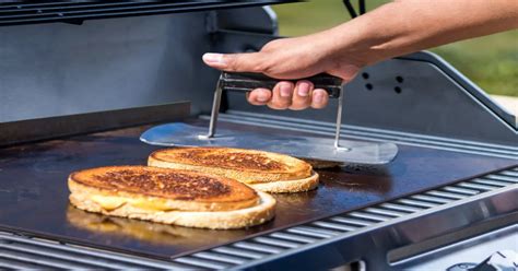 Top 10 Best Grill Press Reviews & Comparison 2026 - balustradellc