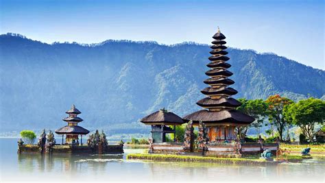 Top 10 Exotic Attractions of Indonesia - Wonderslist - balustradellc