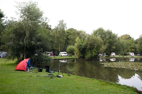 Top 10 Family Friendly Lakeside Campsites in the UK - balustradellc