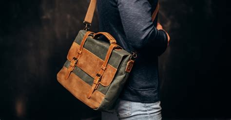Top 10 Men's Messenger Bags for 2025: Function, Fashion, and … - balustradellc