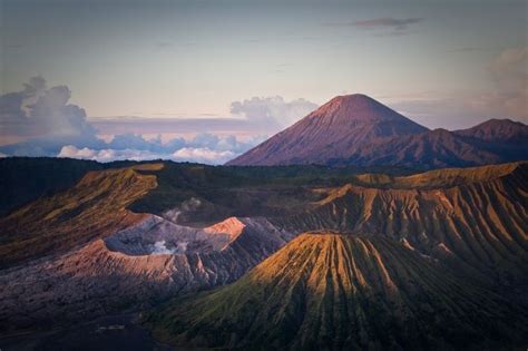 Top 10 Most Stunning Mountains to Climb in Indonesia - balustradellc