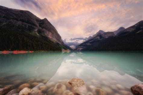 Top 10 Must-see Lakes of the Canadian Rockies - Waves of Ontario - balustradellc