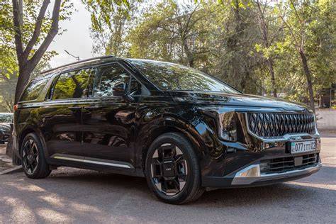 Top 15 Most LUXURIOUS Minivans Money Can Buy 2025 - raincitystudios.com