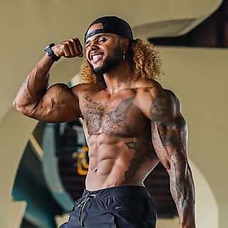 Top 70 Black Male Fitness Influencers in 2026 - balustradellc