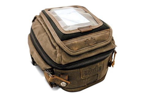 Top Magnetic Tank Bags: Secure & Waterproof Motorcycle Storage - raincitystudios.com