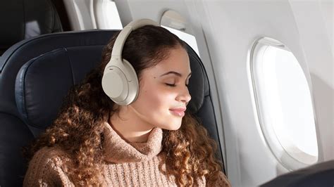 Top Noise Cancelling Headphones For Airplane Travel: Best Options ... - balustradellc