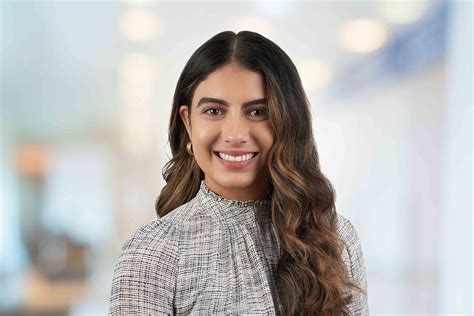 Top Professional Photographer Brisbane for Corporate Headshots - balustradellc