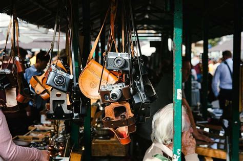 Top Tips to Find the Best Cheap Items at Flea Markets - balustradellc