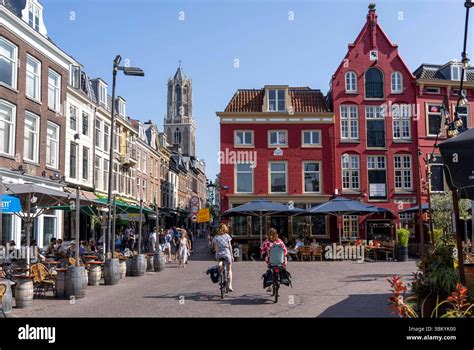 Town Squares to Explore in Utrecht - Travalour - balustradellc