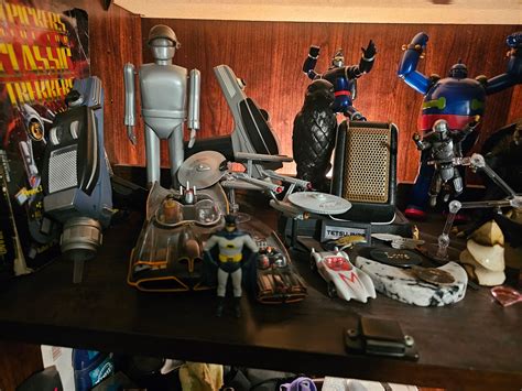 Toy Robot/Space Toy Collectors on the Web - balustradellc