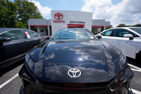 Toyota Facing $9.1 Billion Tariff Hit: Global Supply Chain ... - wintechmobiles.com