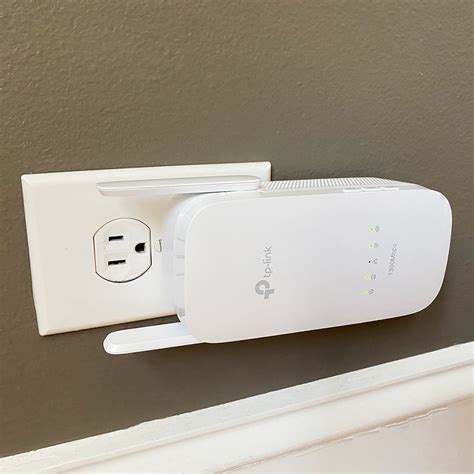 TP Link AV1300 Powerline Wi Fi Range Extender Review Not So Powerful